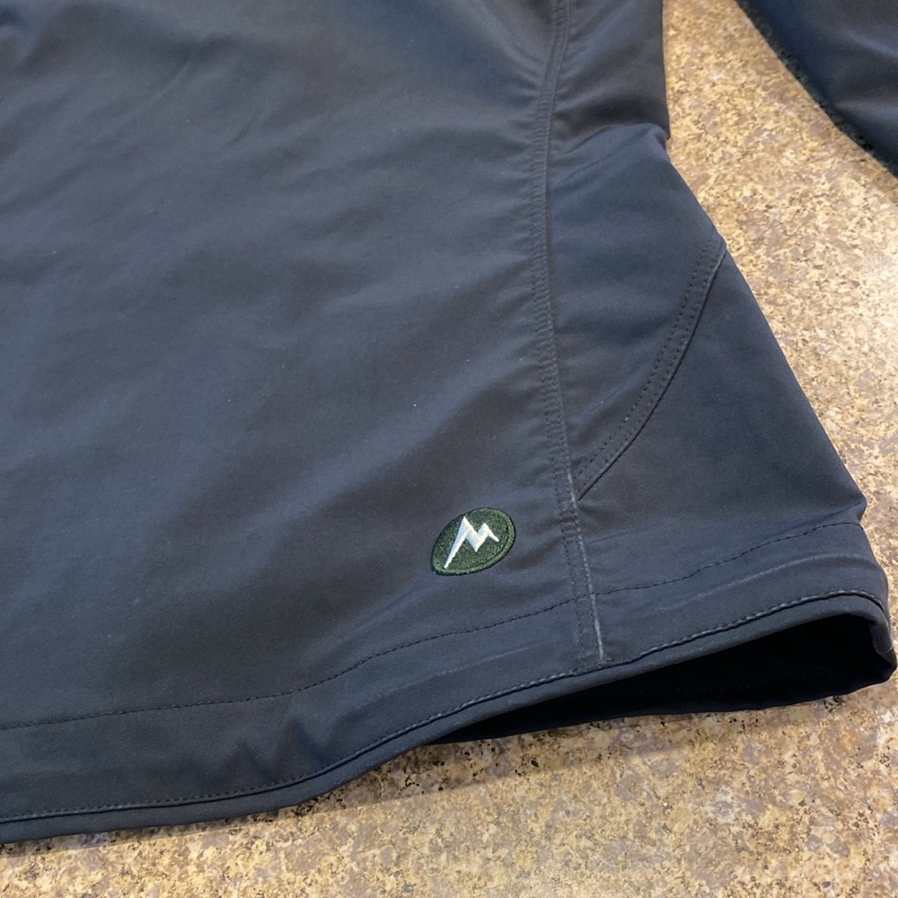 Marmot Black Jacket XS With FLAWS Matthews Asia Embroidered Patch FLAWED - Picture 9 of 17